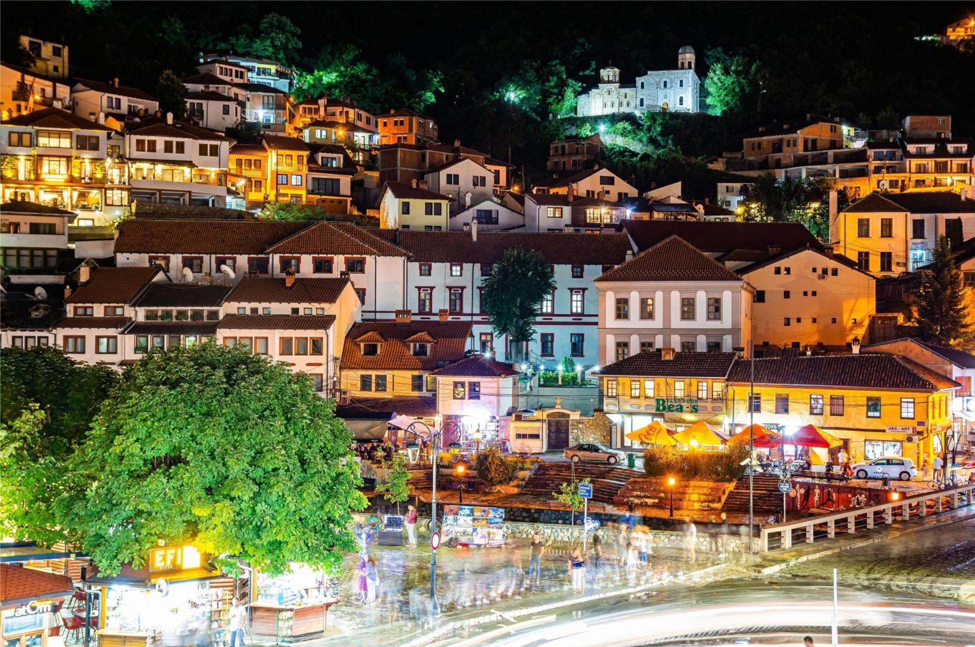 Sky Hotel Prizren Kültér fotó