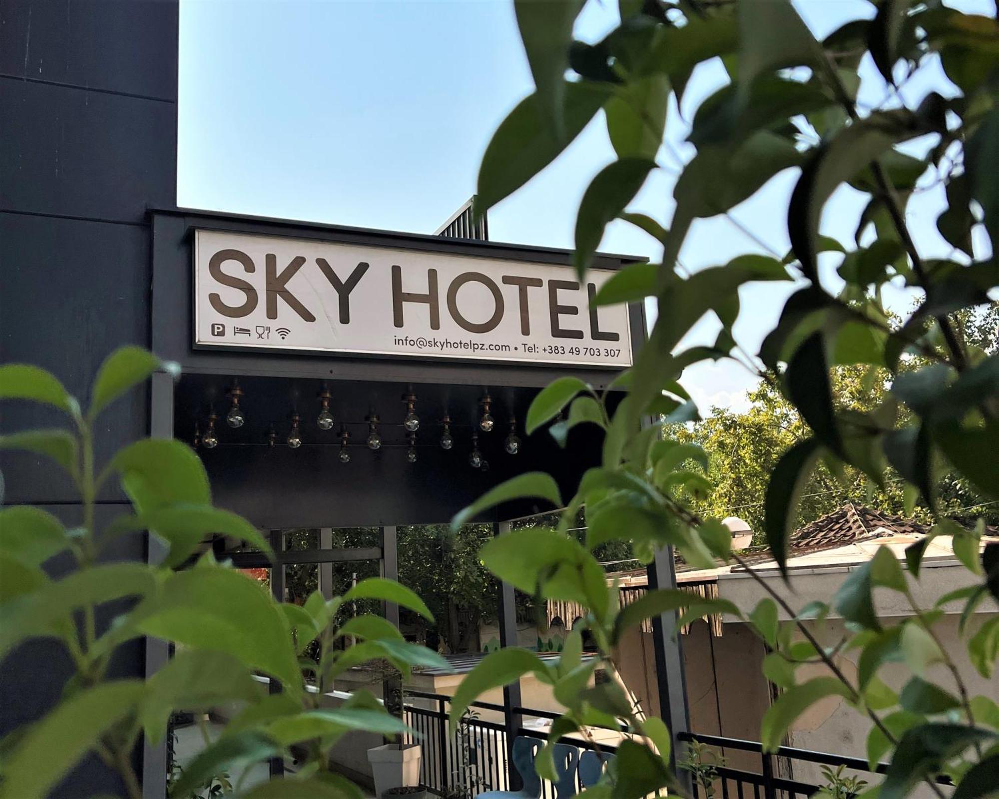 Sky Hotel Prizren Kültér fotó